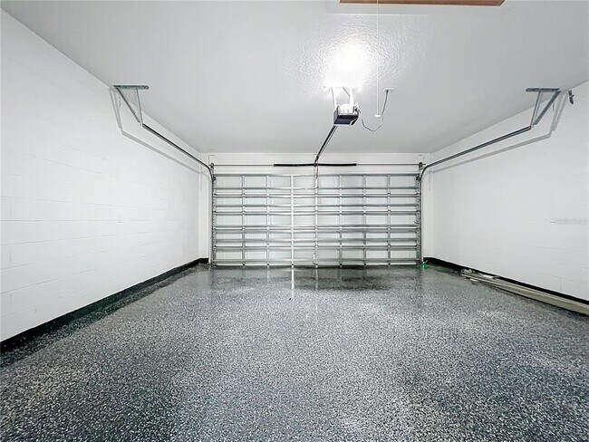 Building Photo - 780 Kangaroo Ct