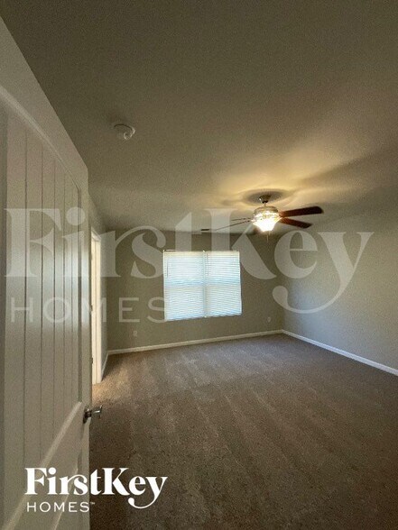 Building Photo - 148 Daisy Cir