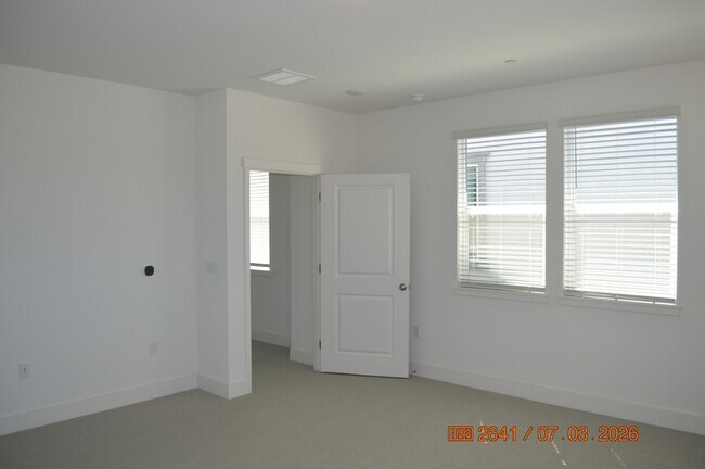 Building Photo - 228 W Volta St