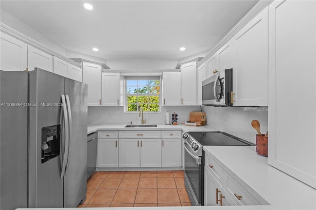 Building Photo - 6331 SW 18th Terrace