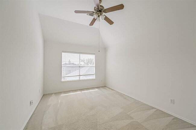 Building Photo - 9910 Brook Meadow Ln
