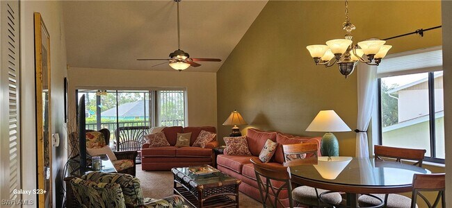 Building Photo - 15140 Riverbend Blvd
