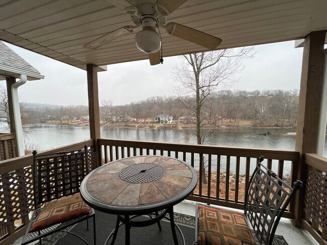 Building Photo - 680 Fall Creek Dr