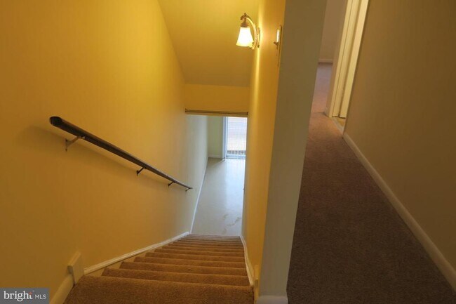 Building Photo - 3514 Cranmer Mews