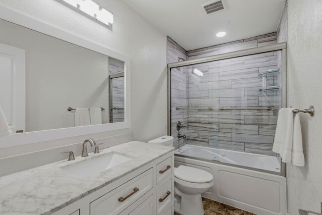 Building Photo - 3909 W Cleveland St