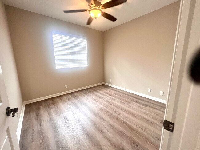Building Photo - 7406 Briella Dr