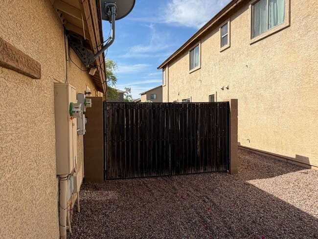 Building Photo - 2459 W Colt Ct