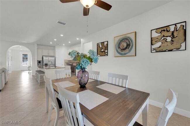 Building Photo - 19912 Beverly Park Rd