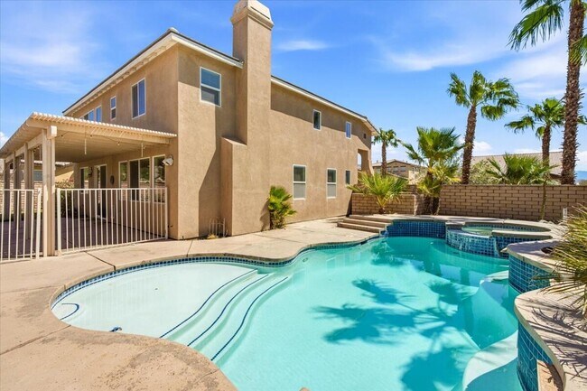 Building Photo - 37559 Durwent Dr
