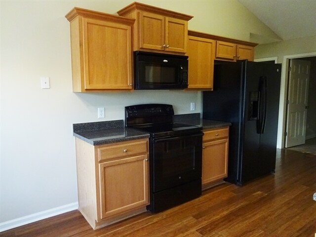 Building Photo - 603 McDowell Ln