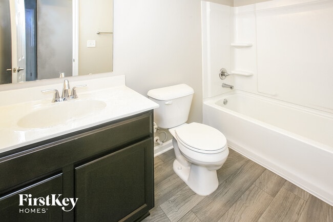 Building Photo - 5846 Wintersweet Ln