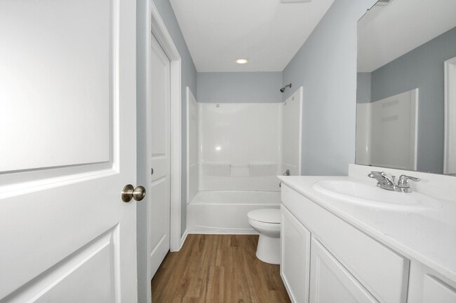 Building Photo - 9014 Estes Lks Dr