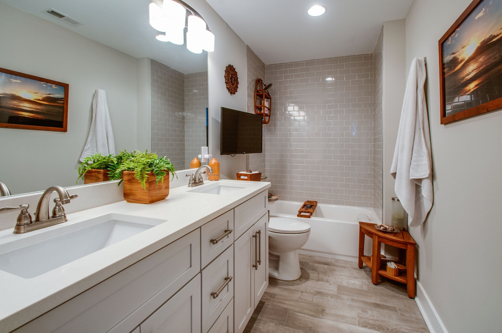 Building Photo - 2910 Davis Ave