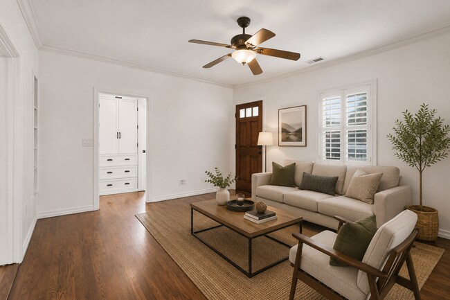 Building Photo - 4740 W Mountain View Dr