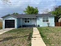 Building Photo - ALAMO HEIGHTS GEM
