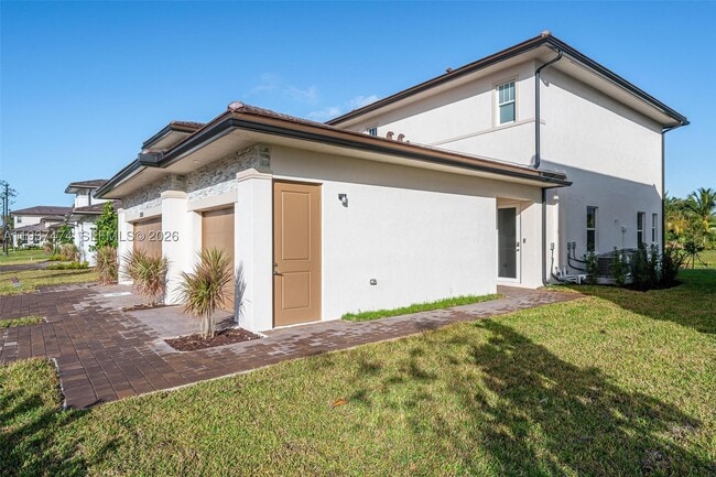 Building Photo - 12289 SW 43rd St