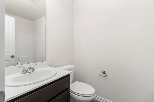 Building Photo - 1521 Edna Ln