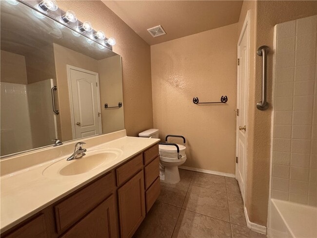 Building Photo - 1651 Segovia Way