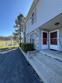 Building Photo - New 2 BR First Floor Condo in Wernersville, PA Available in June