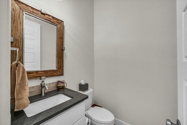 Building Photo - Beautiful  home in Entrada!