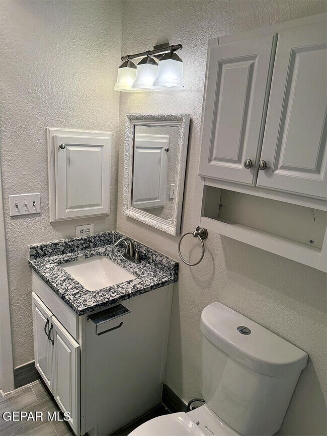 Building Photo - 707 El Pinal Pl