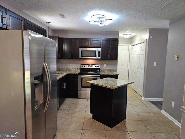 Building Photo - 218 Preston Cir