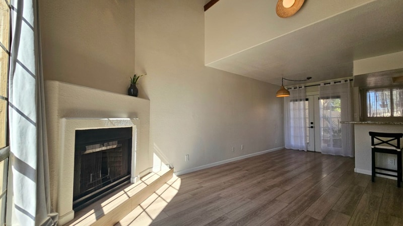 Building Photo - 1025 E Highland Ave