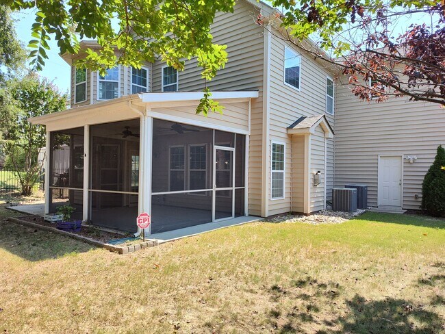 Building Photo - Beautiful home located in the Ardrey Woods community!