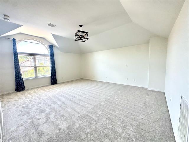 Building Photo - 914 Cougar Dr