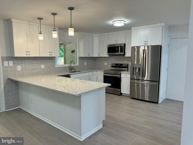 Primary Photo - 16719 Huron St