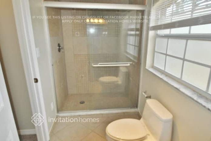 Building Photo - 936 Forest Hill Dr