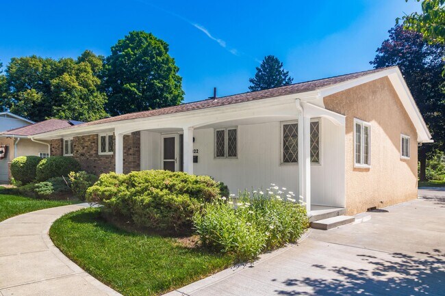 Building Photo - 5822 Falmouth Ct