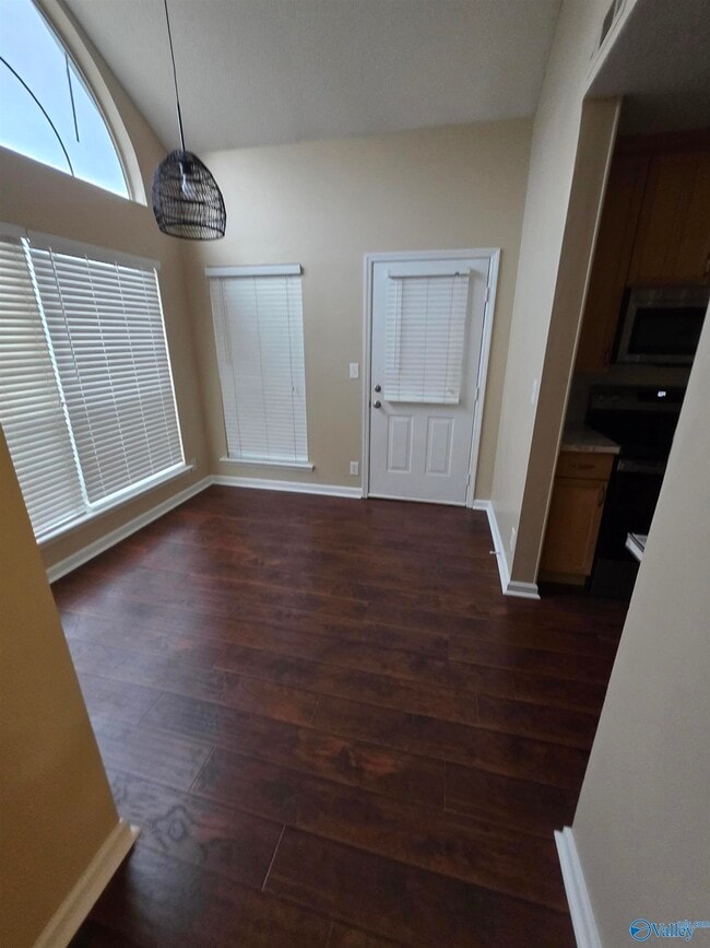 Building Photo - 1127 Stones Throw Dr NW