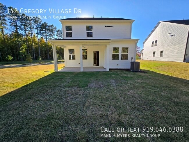 Building Photo - 142 Gregory Vlg Dr