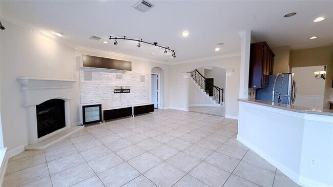 Building Photo - 14330 Ayers Rock Rd
