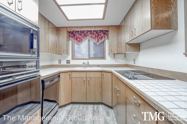 Building Photo - 2 br, 2.5 bath House - 13818 NW 10th Court #A