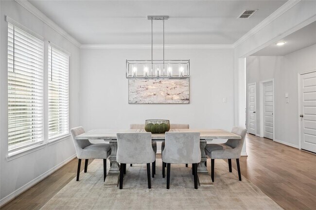Building Photo - 8914 Milam Grove Dr