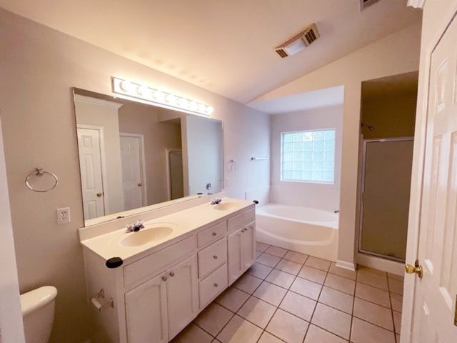 Building Photo - 7646 Quorum Dr