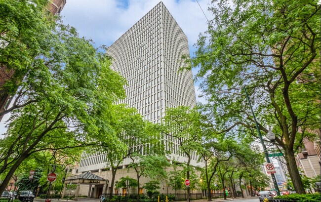 Building Photo - 1 E Scott St