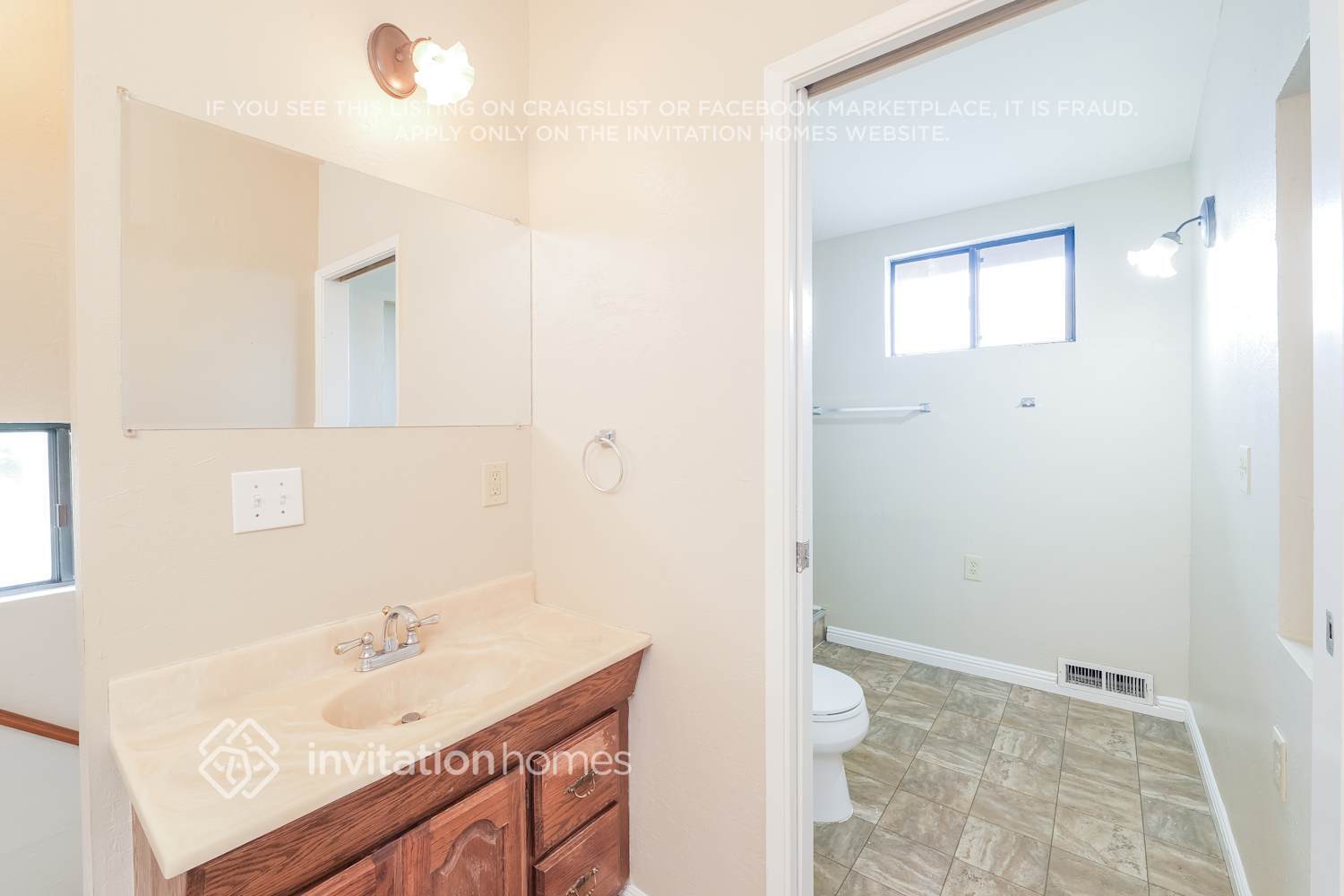 Building Photo - 1200 W 10th St