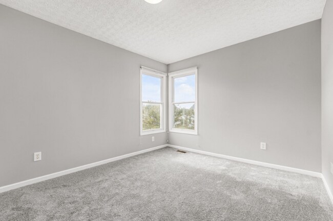 Building Photo - 4409 Leppert Rd