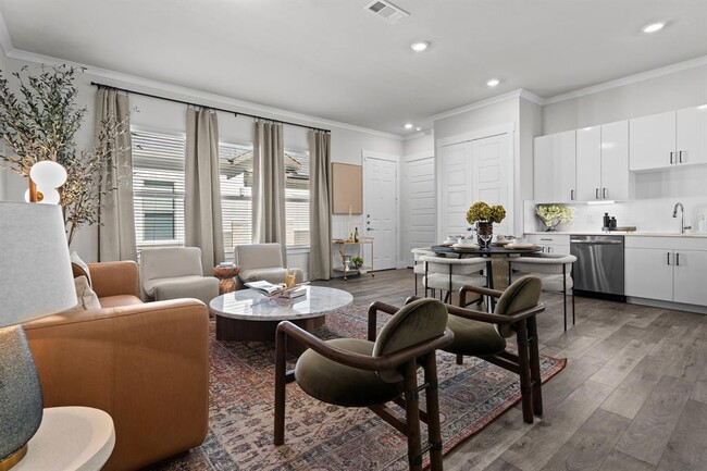 Building Photo - 476 Suffield Dr