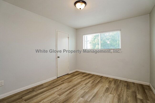 Building Photo - Charming 4-Bedroom Artesia Home with Sunroom, Large Backyard & Attached Garage