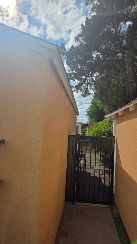 Building Photo - 12345 winnetka