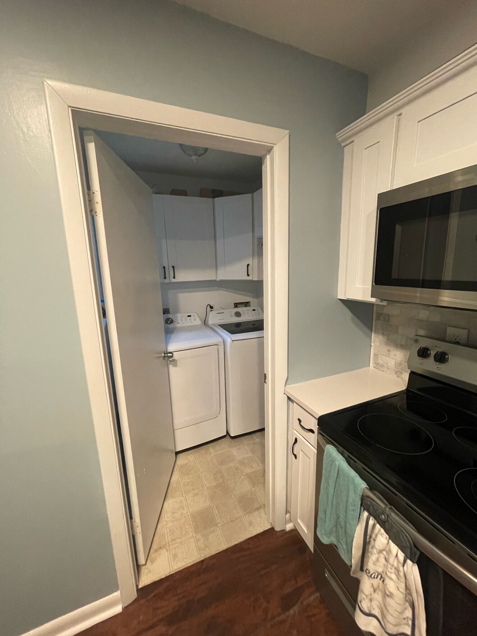 Laundry room - 3751 Pendleton Ave