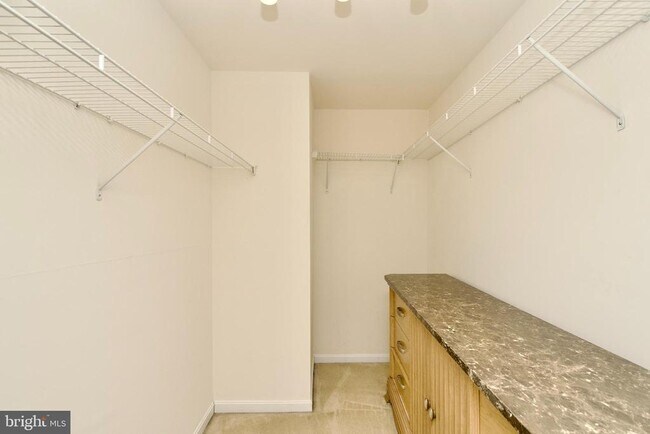 Building Photo - 1211 Ring Bill Loop