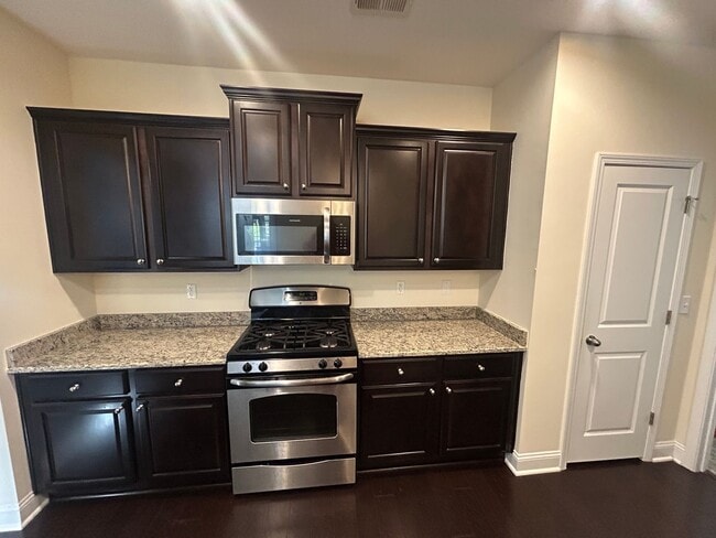 Building Photo - 1189 Parish Way