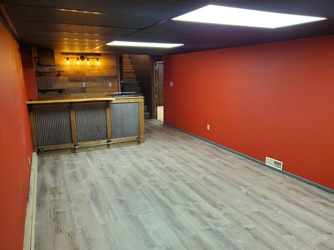 Building Photo - Charming 4 BR/ 2 BA North Spokane Home