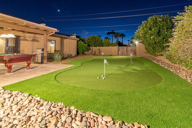 Building Photo - 6802 E Ludlow Dr