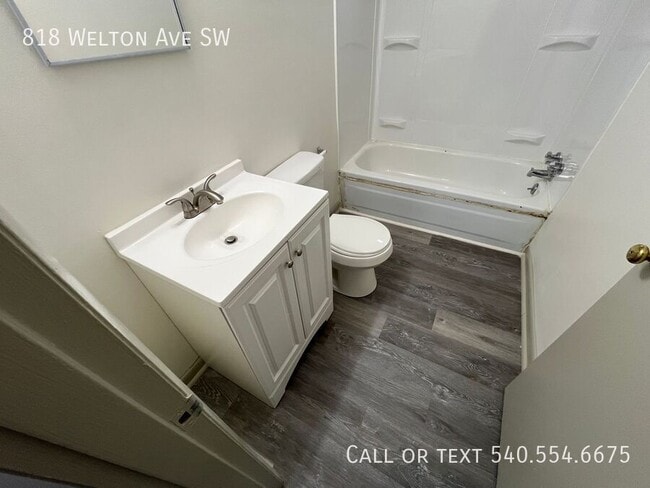 Building Photo - 818 Welton Ave SW